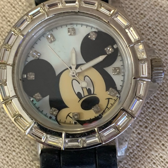 Disney Mickey Mouse watch - Picture 2 of 8